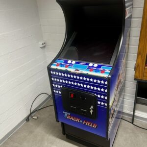 Käytetty Track and Field arcade peli